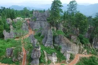 僰人巨石阵景区