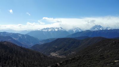 达美拥雪山