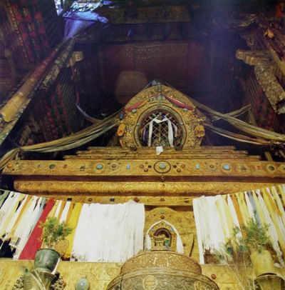五世达赖喇嘛阿旺洛桑嘉措灵塔