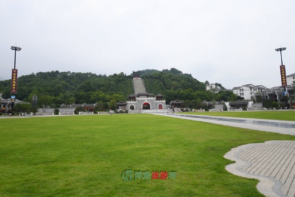 万寿大鼎景区