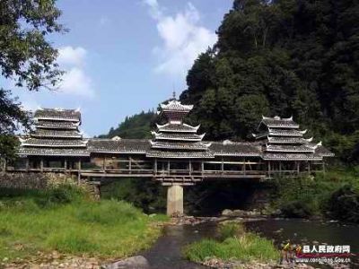 金勾风雨桥