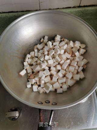杏鲍菇牛肉粒的做法步骤：7